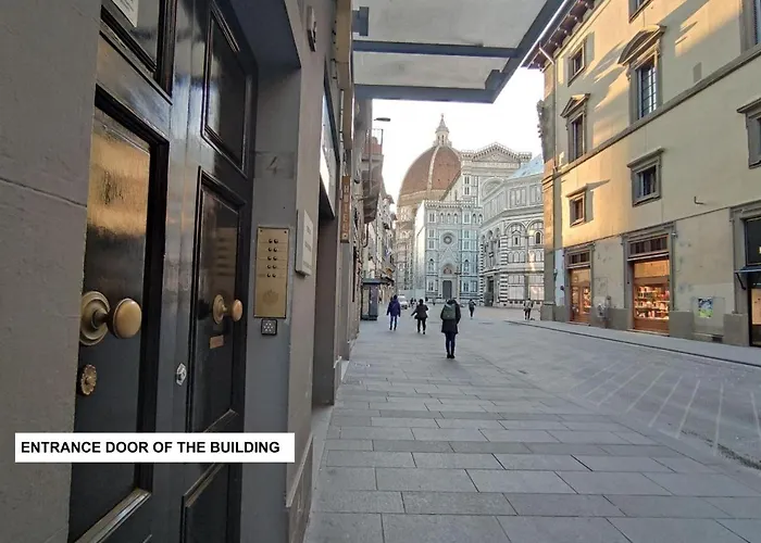 Big A Stone's Throw From The Duomo Lejlighed *
